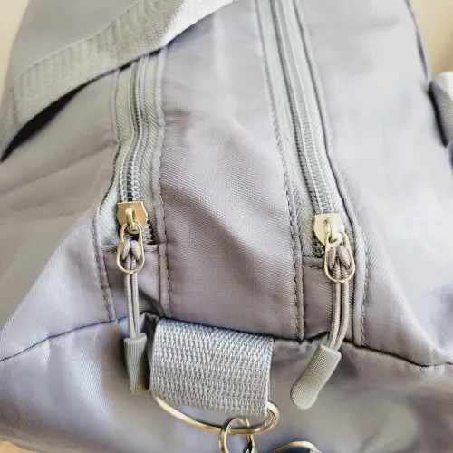 Bolsa esportiva mala de mão dobrável impermeável nova