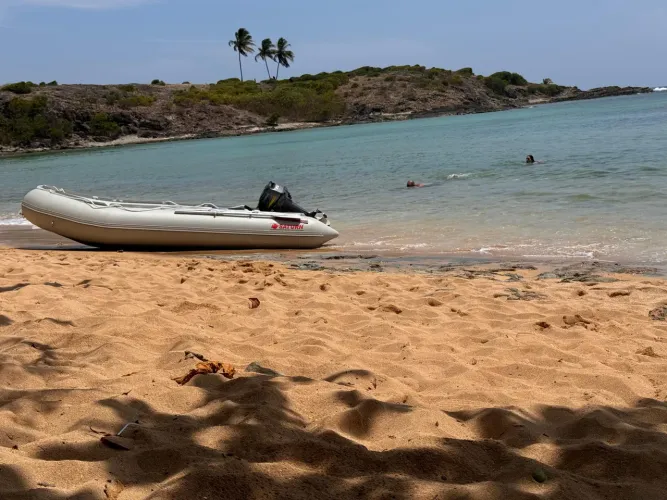 Bote Inflável (14 pés) SD415 (7+1 Lugares) Impecável - Motor Novo - Doc. em dia