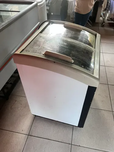 Freezer horizontal metalfrio 