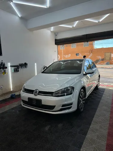 Volkswagen Golf Highline 1.4 TSI 140cv Aut. 2015