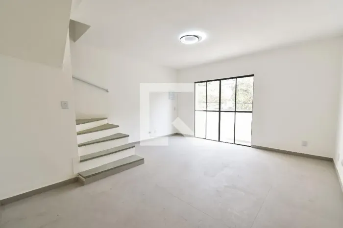 Casa à Venda - Cambuci, 3 Quartos, 180 m2