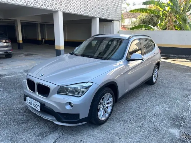 BMW X1 Sdrive 20I X-line 2.0 TB Active Flex 2015