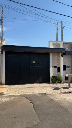 Ótima residência em construção na Independência