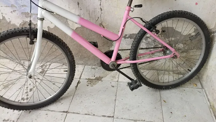 Bike aro 24 feminina estado de Nova valor 270 bairro George Américo