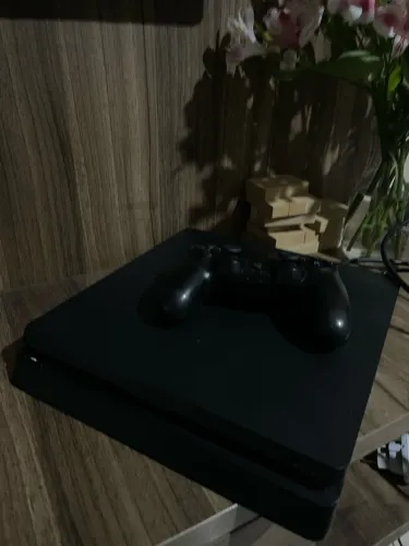PS4 slim usado conservado 1tb
