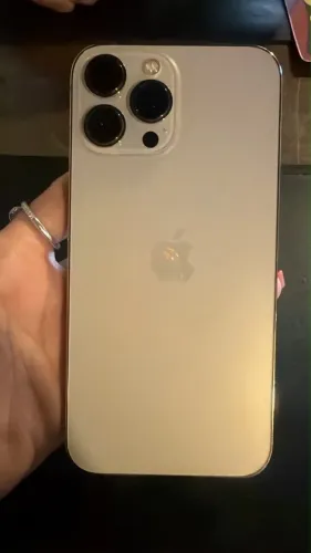Vendo iPhone 13 Pro Max 128 GB em excelente estado de conservação.