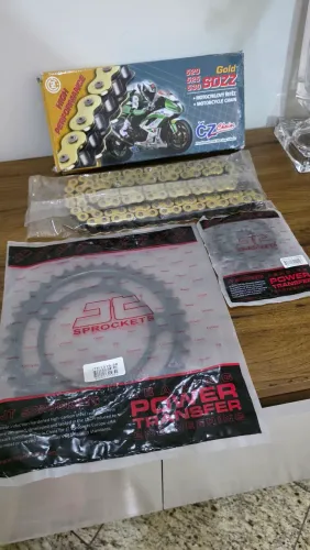 CORRENTE, COROA E PINHÃO