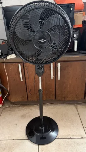 Ventilador de torre usado barato Britânia turbo Hélice 40 cm