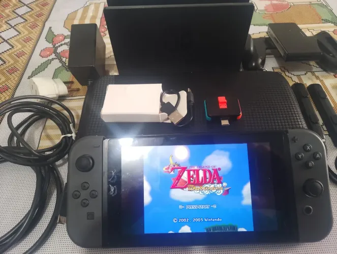 Nintendo Switch V1 Destravado 256 Giga + 32giga interno 