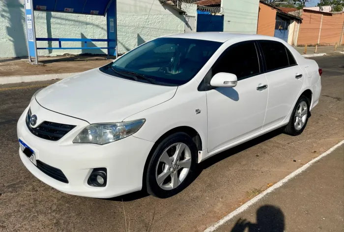 Toyota Corolla XEI 2.0 Flex 16V Aut. 2013