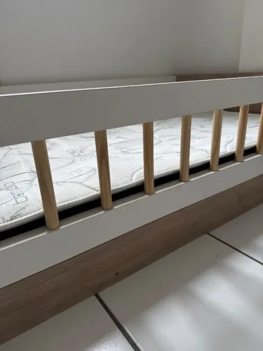 Cama montessoriana nunca usada com colchão