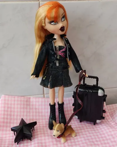 Boneca Bratz London