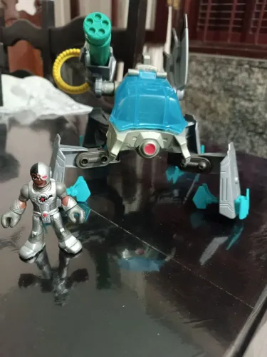 Imaginext DC Super Friends - Ciborgue + Cyborg Mech (completo)