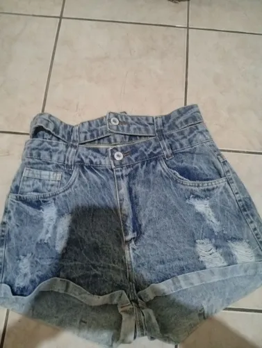 Short jeans novo
