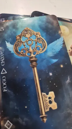 ? Baralho Cigano: A Magia que faltava na sua rotina!