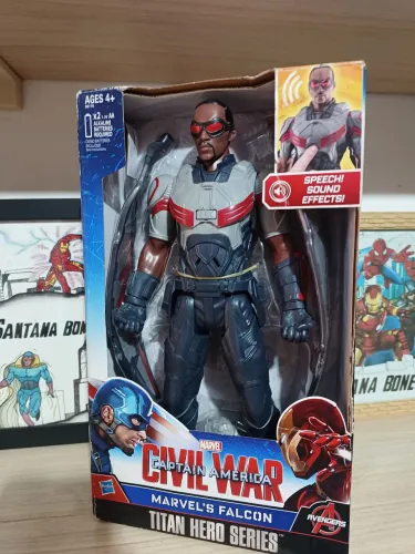 Falcão Negro Eletrônico 30cm original marca Hasbro 