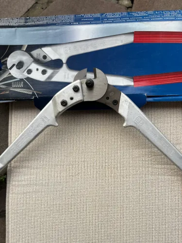 Corra cabos FELCO C 16