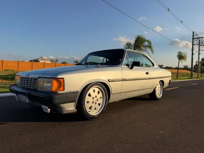 Chevrolet Opala Comodoro/comod. SLE 4.1/2.5 1988