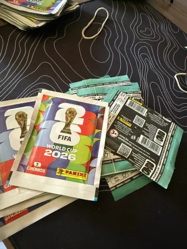 15 Pacotes De Figurinha Da Copa!