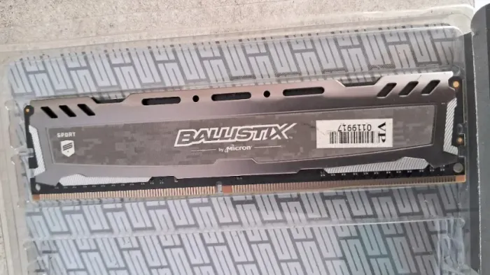 Memória RAM Crucial Ballistix Sport LT, 8GB, 2666MHz, DDR4, Cinza - BLS8G4D26BFSBK