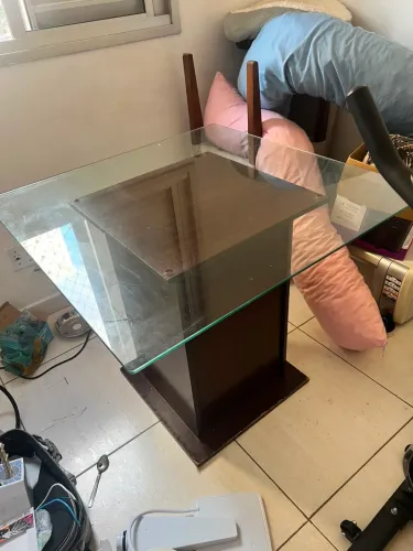 Mesa de vidro 4 lugares