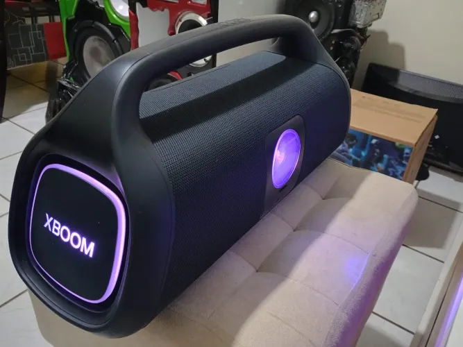 Caixa Boombox LG XG9S
