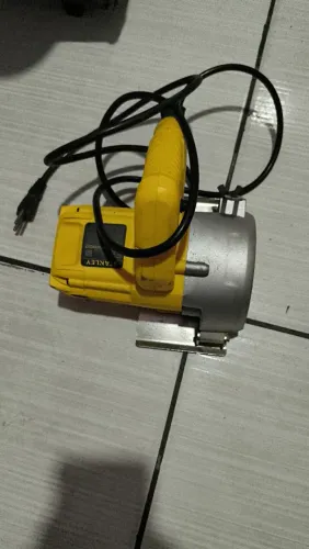 Vendo máquina Makita