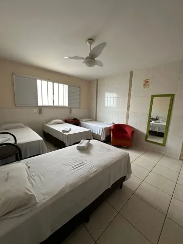 Hotel a venda no setor universitário divisa com setor central Funcionando oportunidade