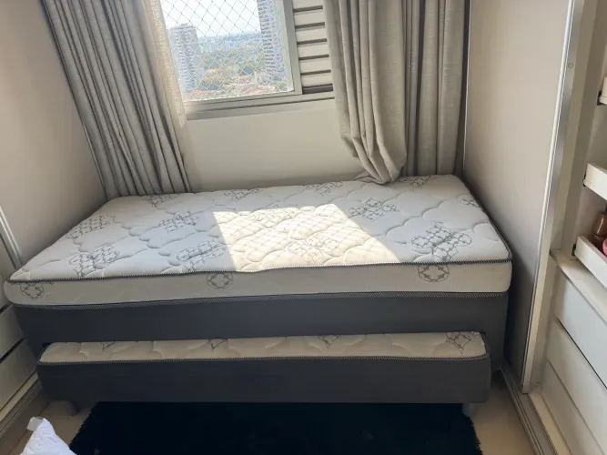 Cama solteiro com auxiliar