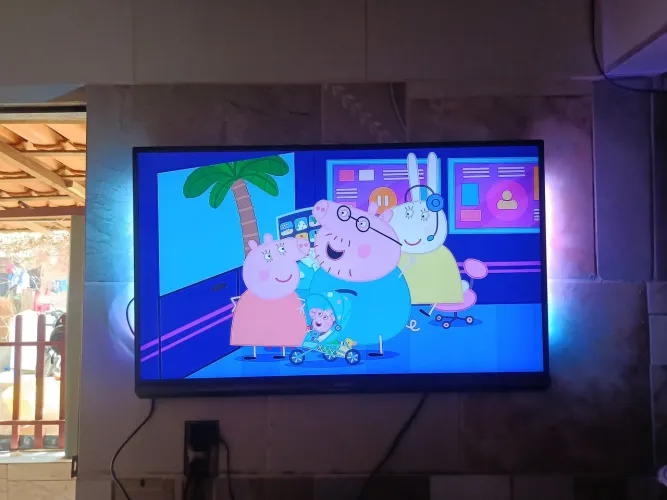 TV de LED 43 polegadas nova Philips 