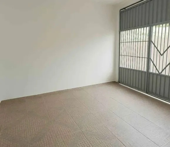 & Vende-se casa no Condor na Alcindo Cacela