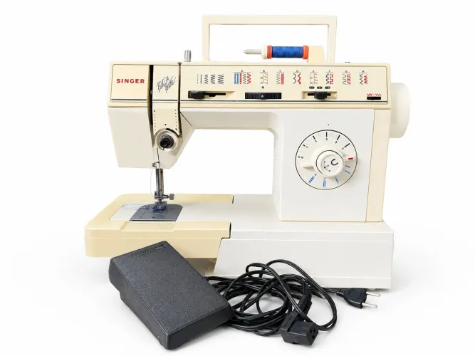 Maquina de costura SINGER