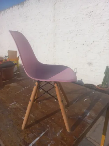 CADEIRA EAMES INFANTIL