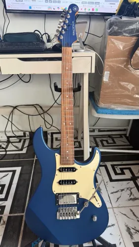Guitarra Yamaha Pacífica PAC 612 VIIX