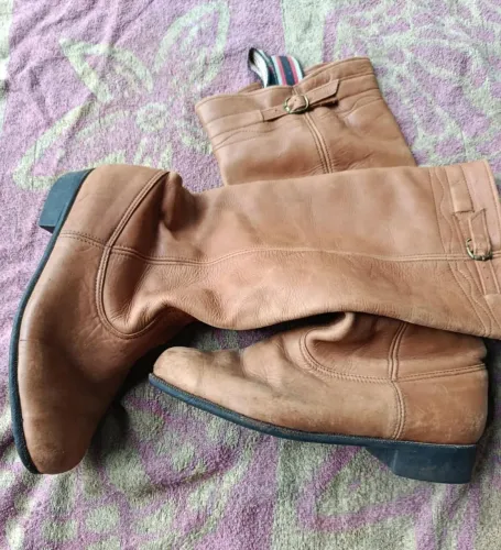 Bota em couro 