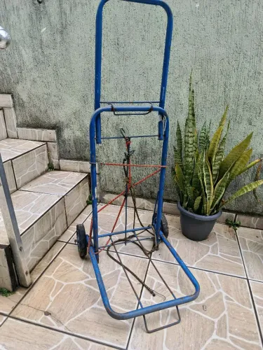 Carrinho de mão para caixas e mudanças