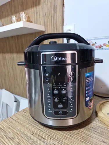 Panela de pressão elétrica