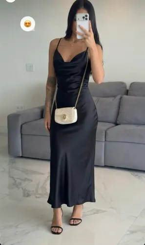 Vestido Cetim
