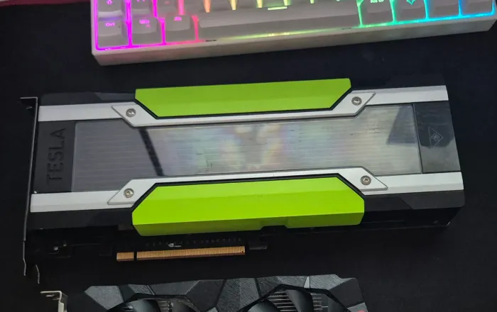 Vendo ou Troco Tesla M60