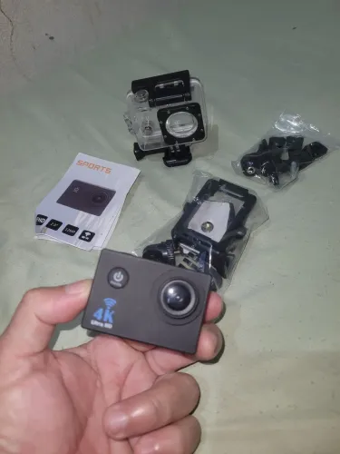 Vendo uma câmara ? de filmagem para vc que gosta de aventuras