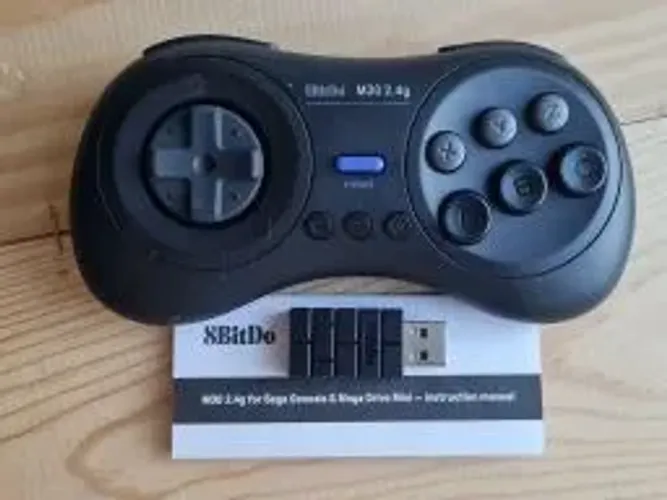 Controle 8BitDo M30 2.4g para Sega Genesis & Mega Drive Mini