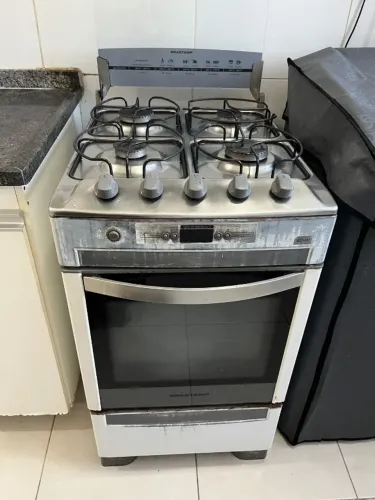 Fogão 4 bocas com forno