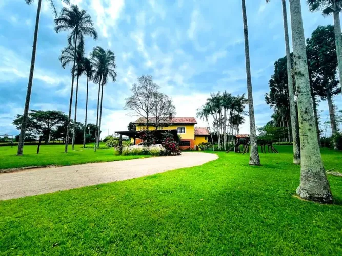 Linda Fazenda na Região de Amparo