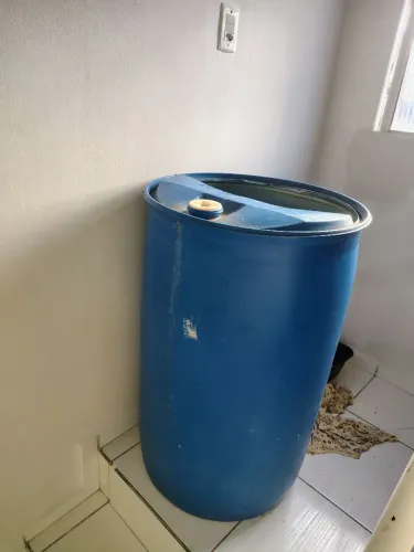 Tonel azul
