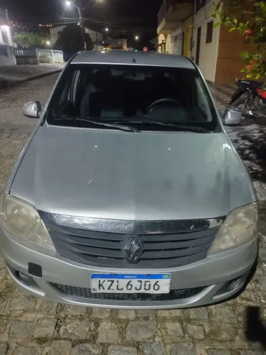 Renault Logan Expression Hi-flex 1.6 8V 4P 2013