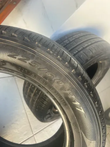 Pneus pirelli scorpion 225/60 R17