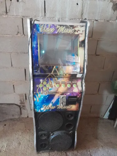 Gabinete para máquina de música