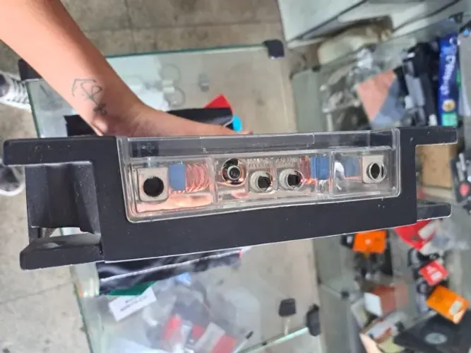 Módulo amplificador automotivo