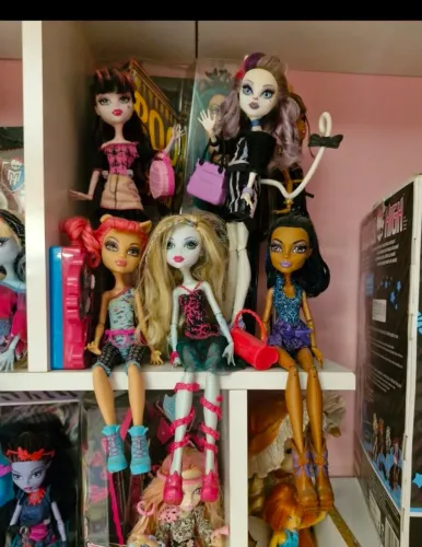 Monster High Catrine DeMew - New Scaremester