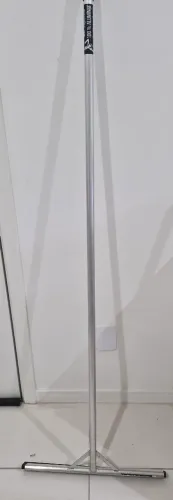 Rodo em Alumínio